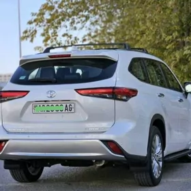 Toyota Highlander 2020