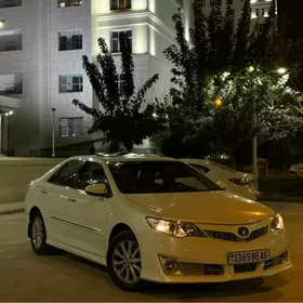 Toyota Camry 2013