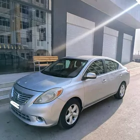 Nissan Versa 2011