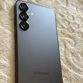 Samsung S24