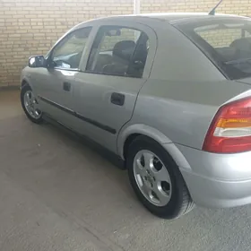 Opel Astra 2000