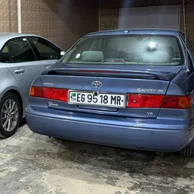 Toyota Camry 2000