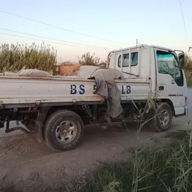Isuzu Elf 1999