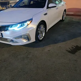 Kia Optima 2020