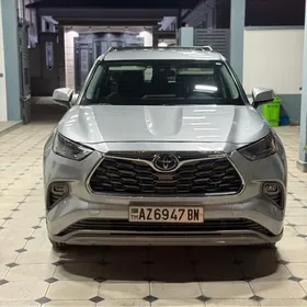Toyota Highlander 2020