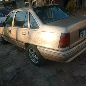 Opel Vectra 1987