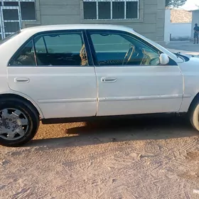 Toyota Corona 1999