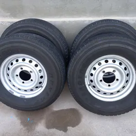 265  70 16  Dunlop