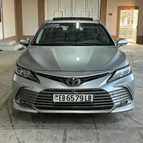 Toyota Camry 2024