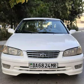 Toyota Camry 2001