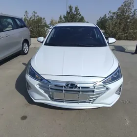 Hyundai Elantra 2020
