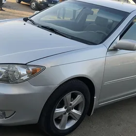 Toyota Camry 2004