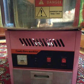 pamik ýasaýan maşinka iýilýän