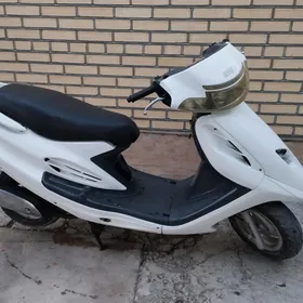 скутер zym