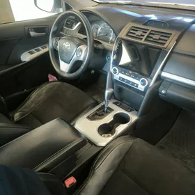 Toyota Camry 2012