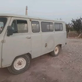 UAZ 469 2000