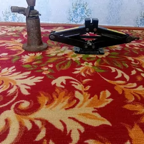 домкрат