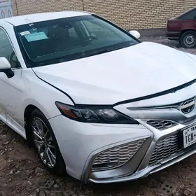 Toyota Camry 2023