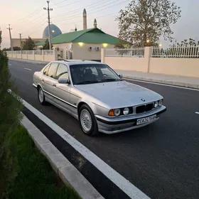 BMW 525 1989