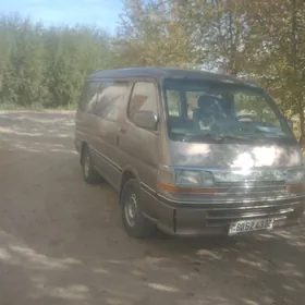 Toyota Hiace 1992