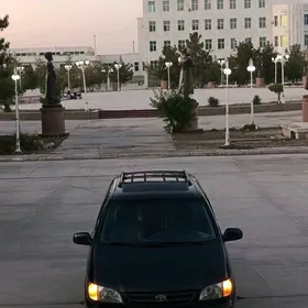 Toyota Sienna 2002