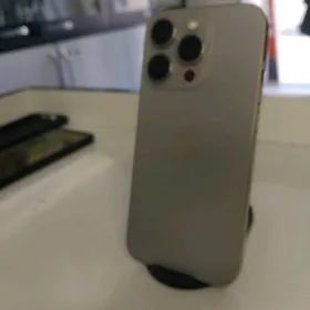 IPHONE 15 PRO YOM 91 PAM.256