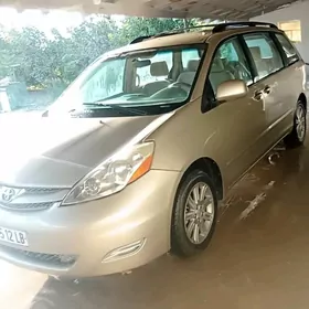 Toyota Sienna 2008