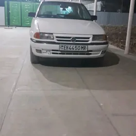 Opel Astra 1992