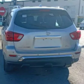 Nissan Pathfinder 2020