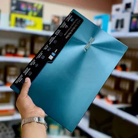 Б/УAsus Zenbook ProDuo i7/32gb