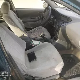Daewoo Leganza 1998