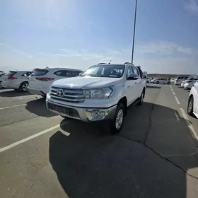 Toyota Hilux 2016