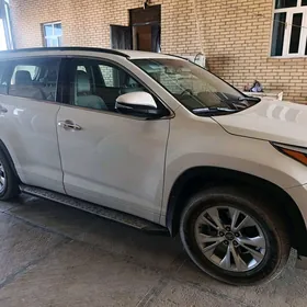 Toyota Highlander 2016