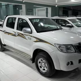 Toyota Hilux 2014