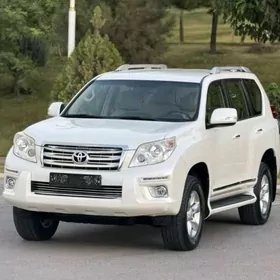 Toyota Land Cruiser Prado 2013