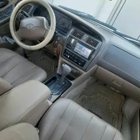 Toyota Avalon 1995