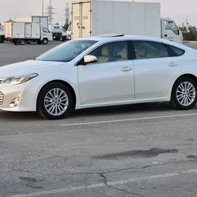Toyota Avalon 2013