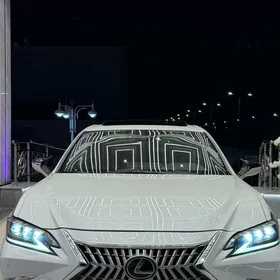 Lexus ES 350 2022