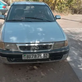 Opel Agila 1992