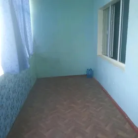 Buzmeýin gres etaž jaý