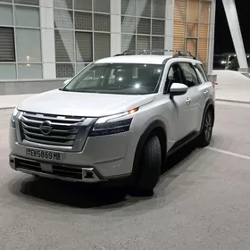 Nissan Pathfinder 2022