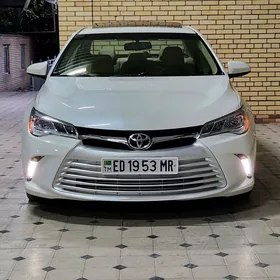 Toyota Camry 2015