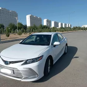 Toyota Camry 2022