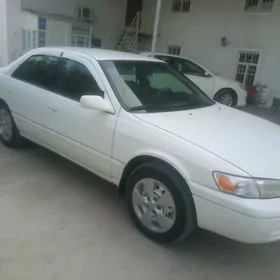 Toyota Camry 1997