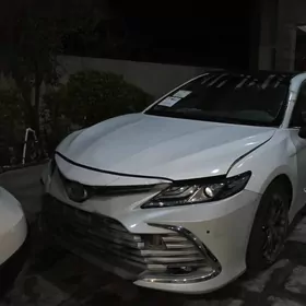 Toyota Camry 2023