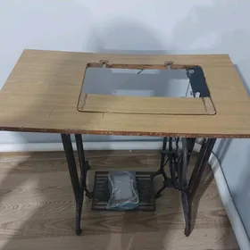 Dikin maşyn aýak