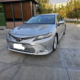 Toyota Camry 2022