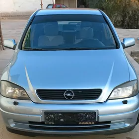 Opel Astra 2000