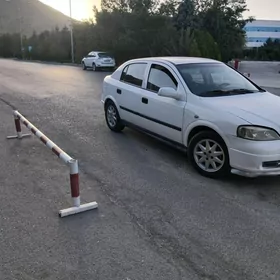 Opel Astra 2003