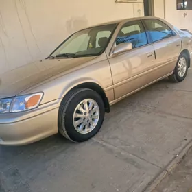 Toyota Camry 2001